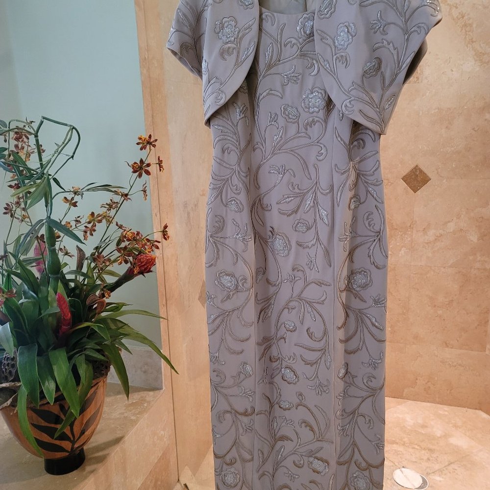 carmen marc valvo gown with bolero